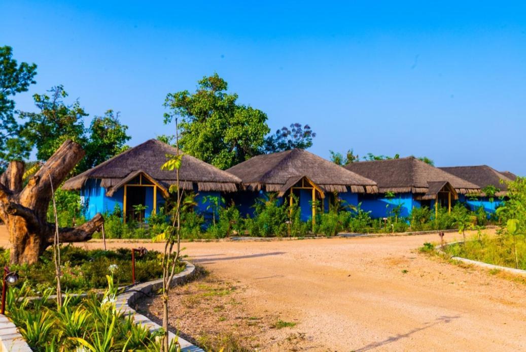Mayur The Karma Hotel Seoni  Exterior photo